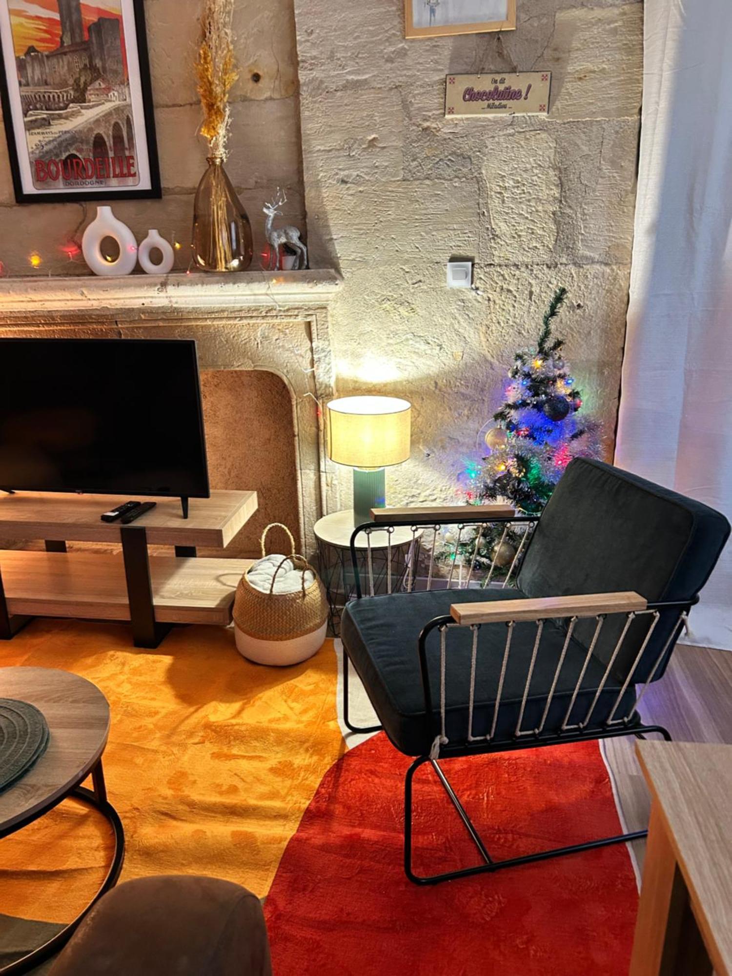 La Renaissance Apartment Perigueux Exterior photo